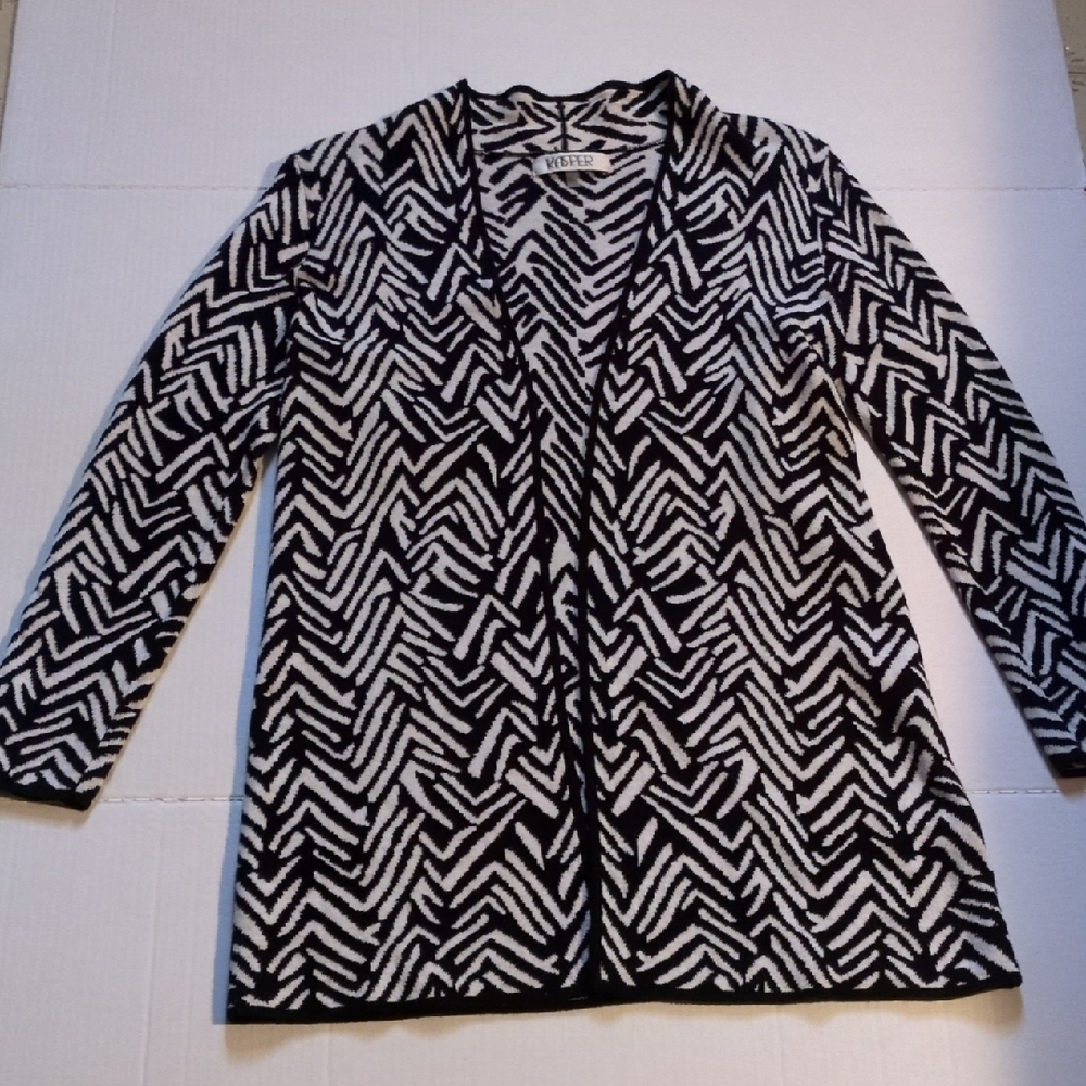 Kasper Black and White Chevron Cardigan
